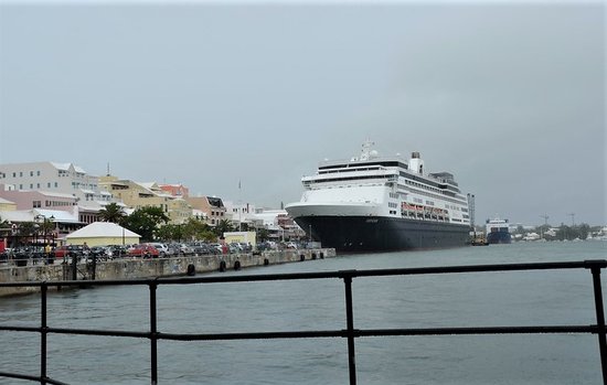 Hamilton Port, Bermuda